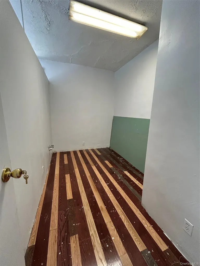 1932 Kings Highway Brooklyn NY 11229