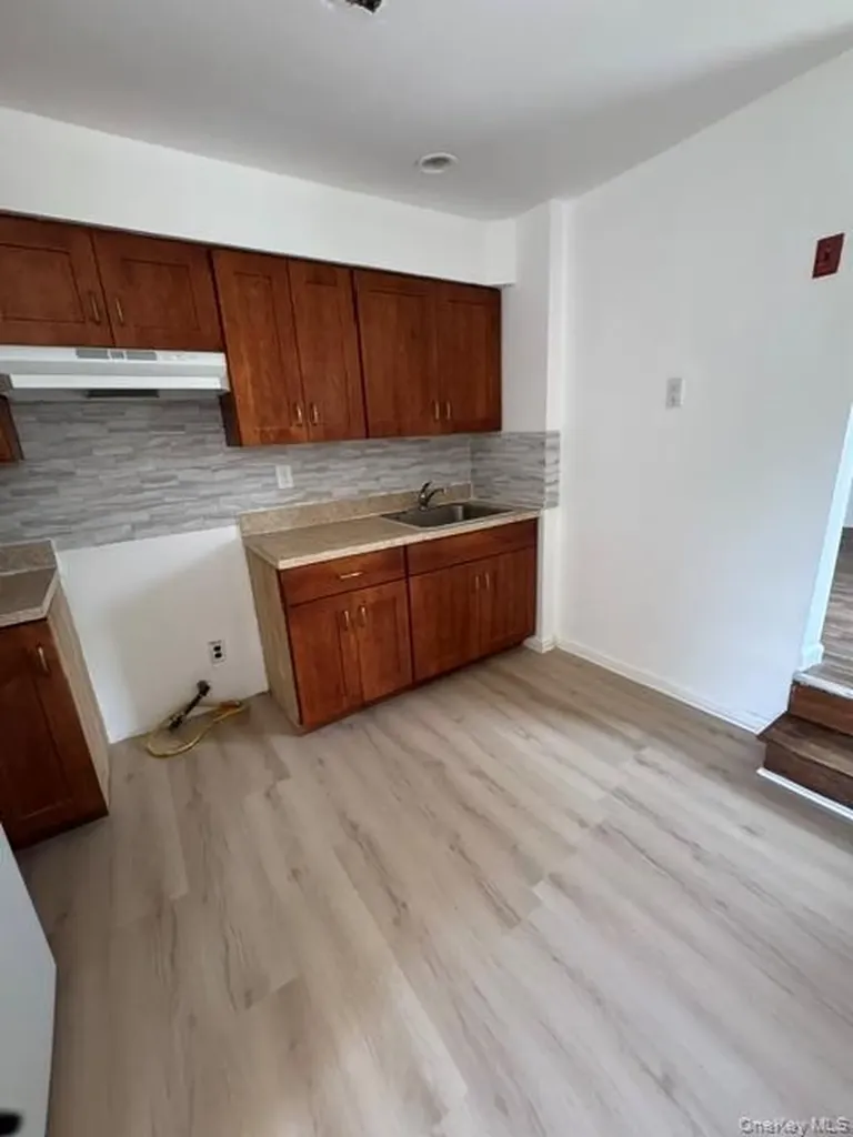 2534 Grand Avenue Baldwin NY 11510