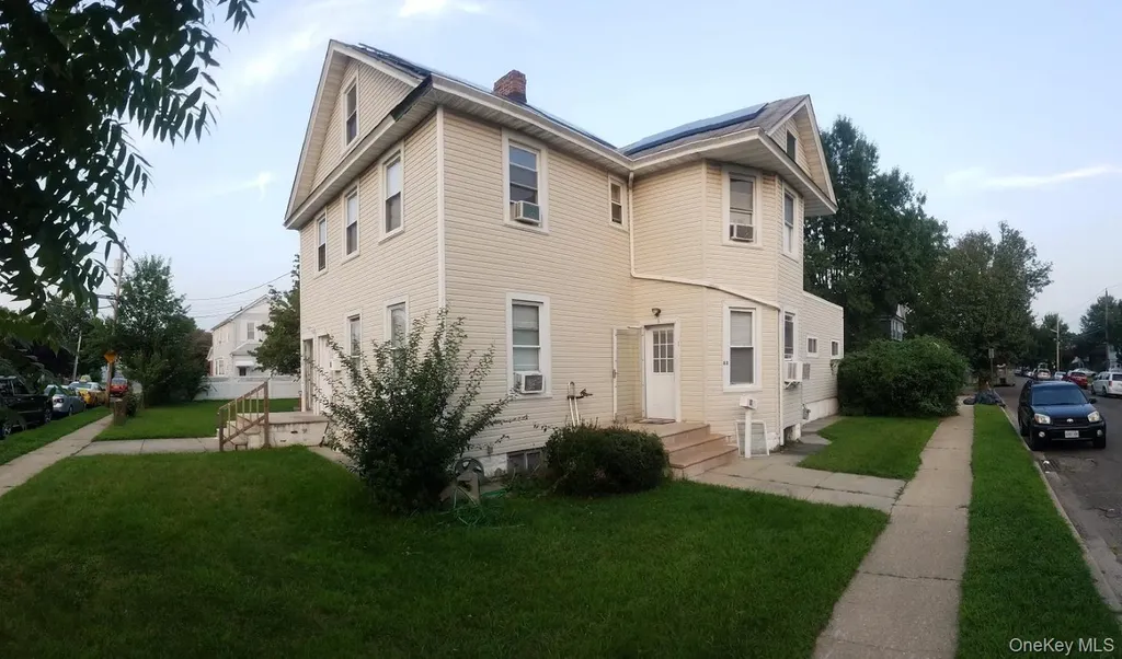 83 Kraemer Street Hicksville NY 11801