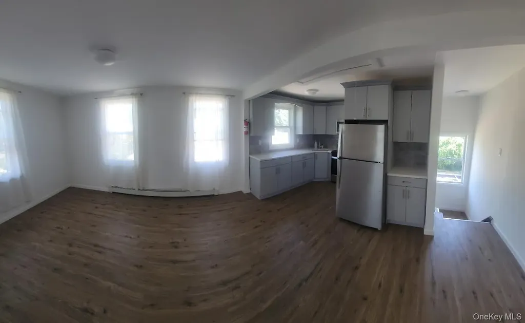 83 Kraemer Street Hicksville NY 11801