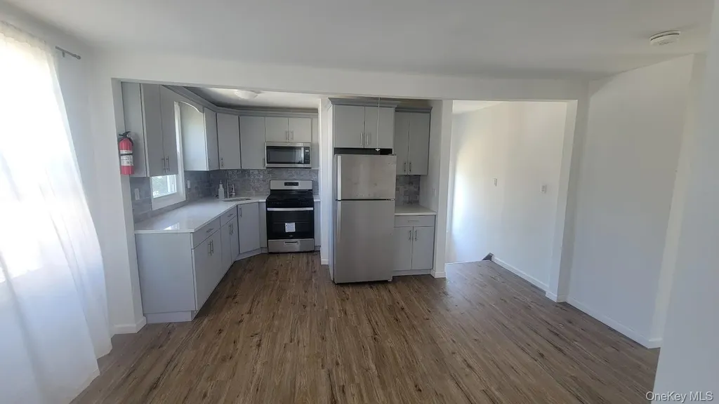 83 Kraemer Street Hicksville NY 11801