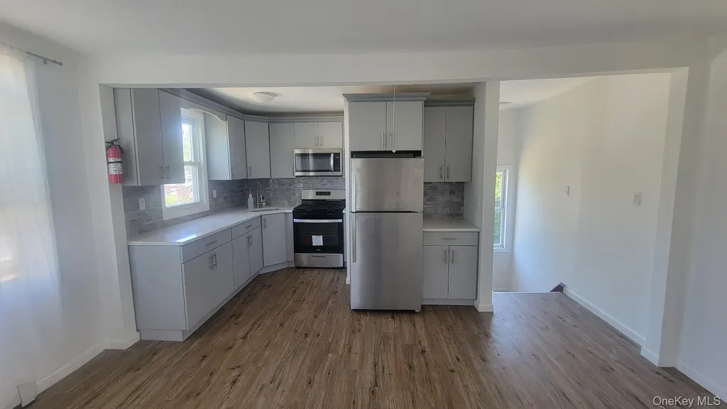 83 Kraemer Street Hicksville NY 11801