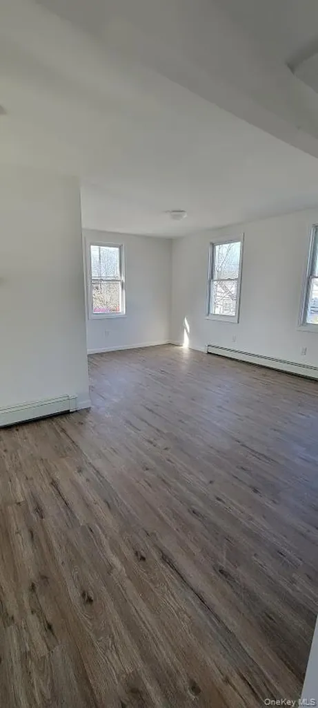 83 Kraemer Street Hicksville NY 11801