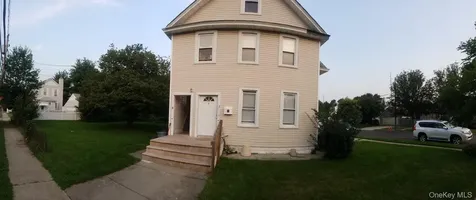 83 Kraemer Street Hicksville NY 11801