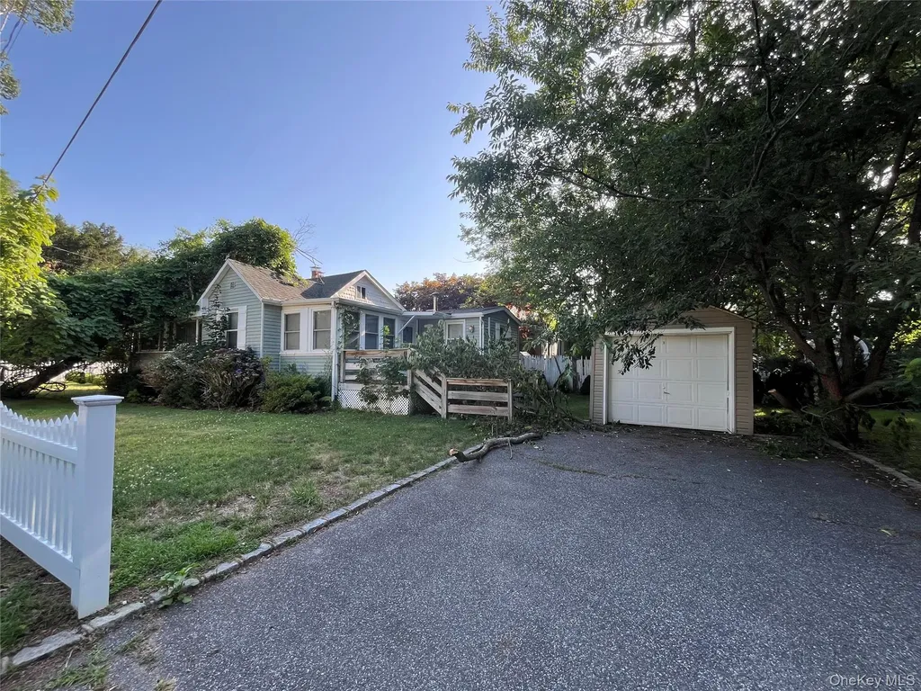 1 Saltaire Road Sound Beach NY 11789