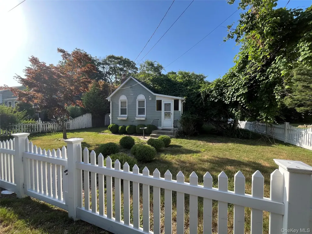 1 Saltaire Road Sound Beach NY 11789