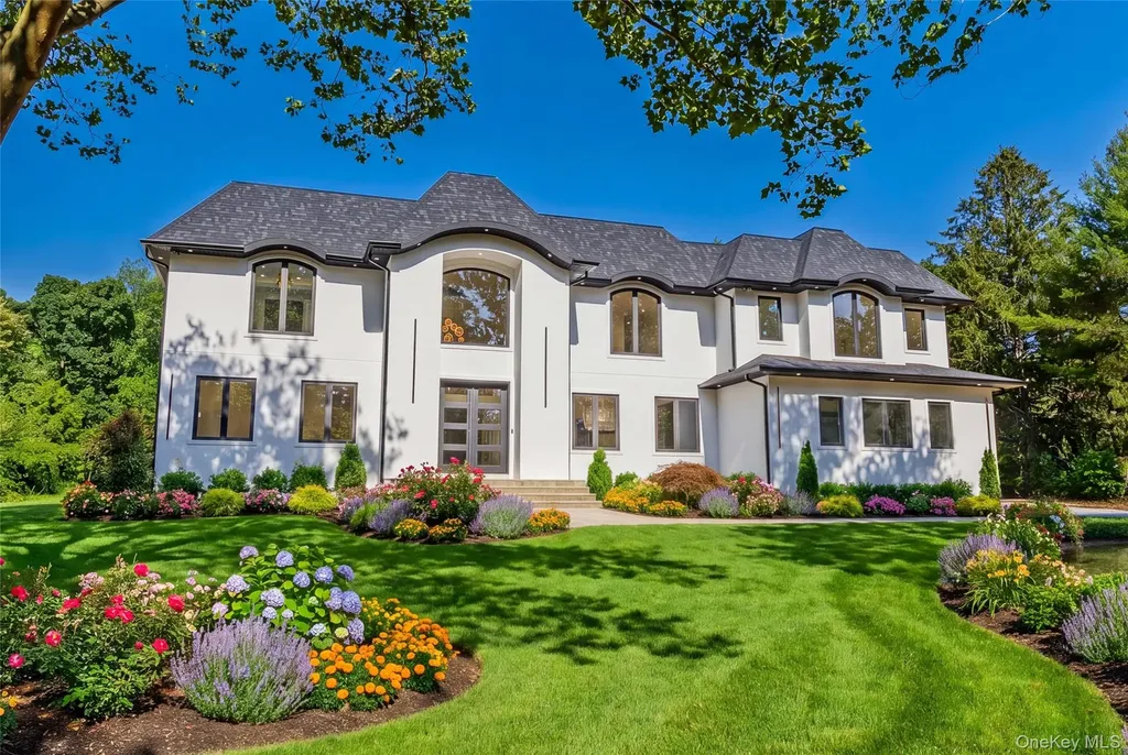 5 Somner Drive Dix Hills NY 11746