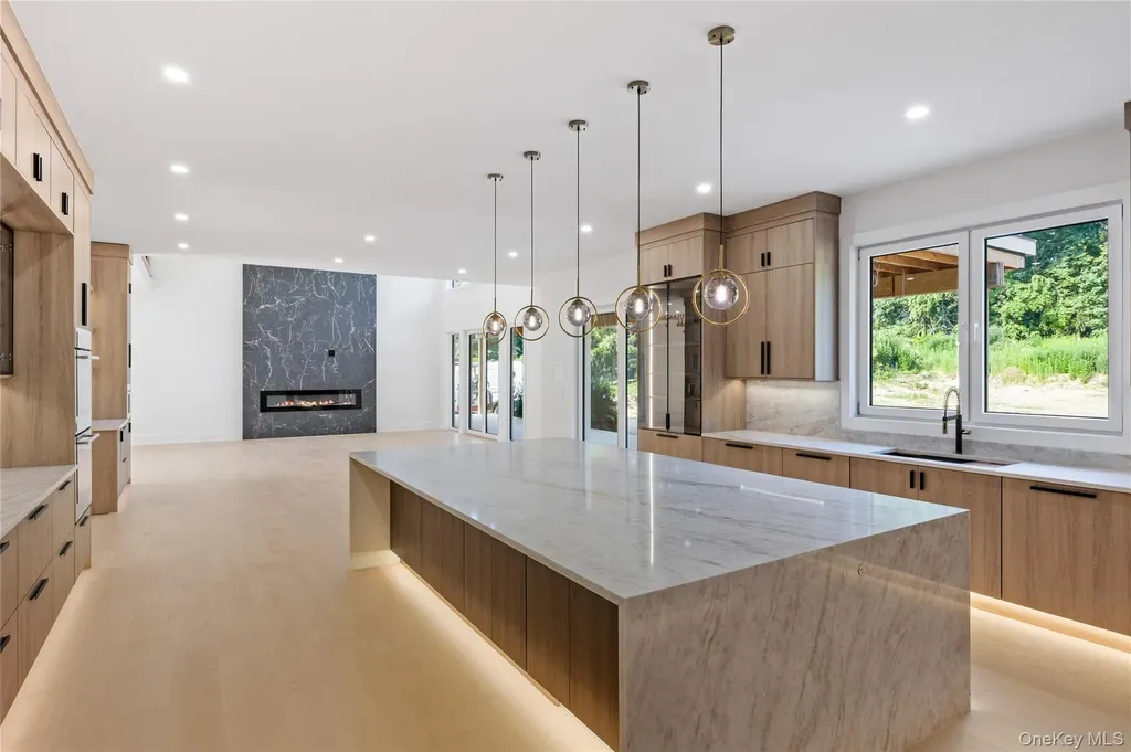5 Somner Drive Dix Hills NY 11746