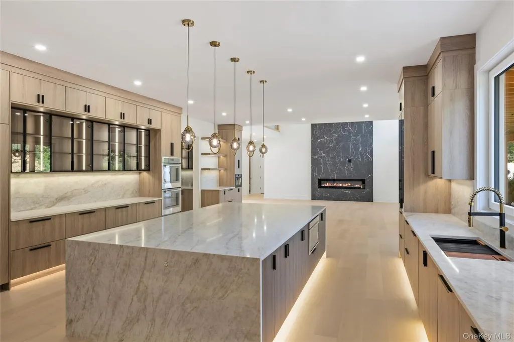 5 Somner Drive Dix Hills NY 11746