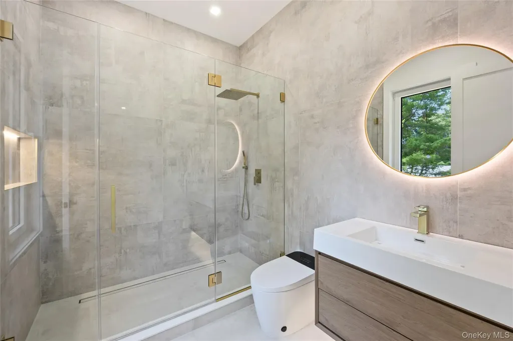 5 Somner Drive Dix Hills NY 11746