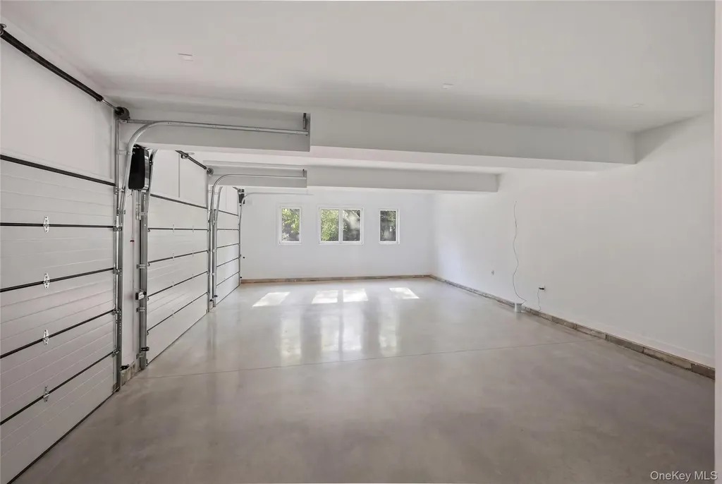 5 Somner Drive Dix Hills NY 11746