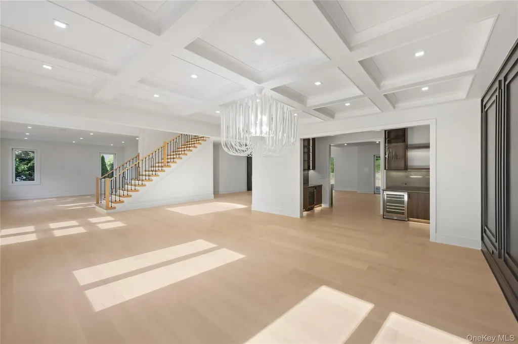 5 Somner Drive Dix Hills NY 11746