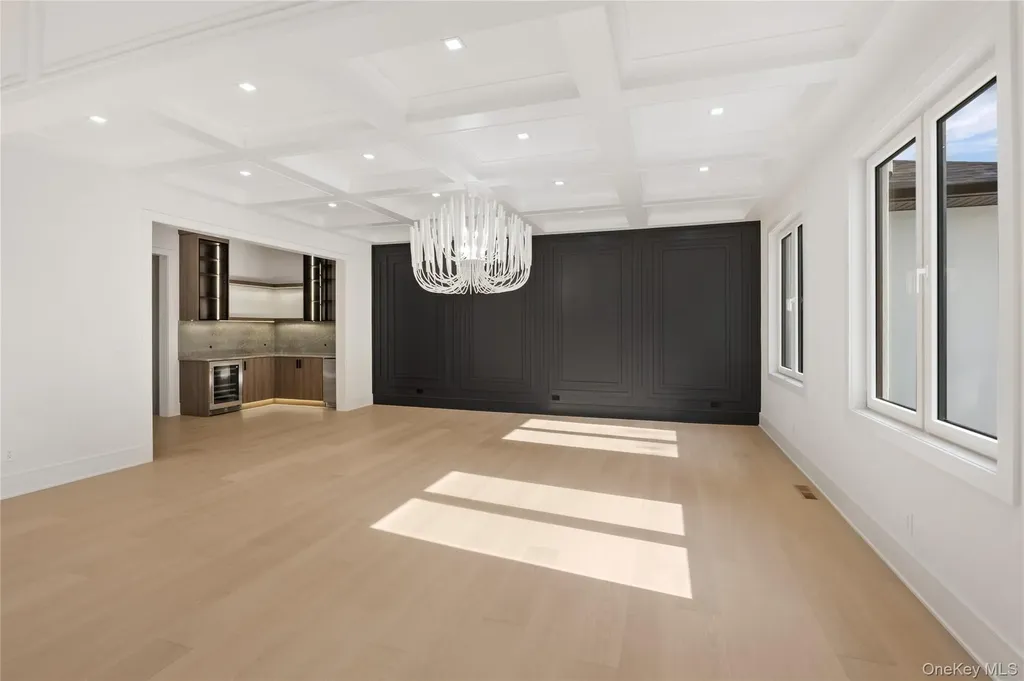 5 Somner Drive Dix Hills NY 11746