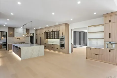 5 Somner Drive Dix Hills NY 11746