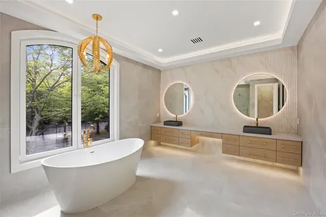 5 Somner Drive Dix Hills NY 11746
