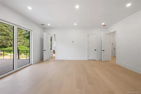 5 Somner Drive Dix Hills NY 11746