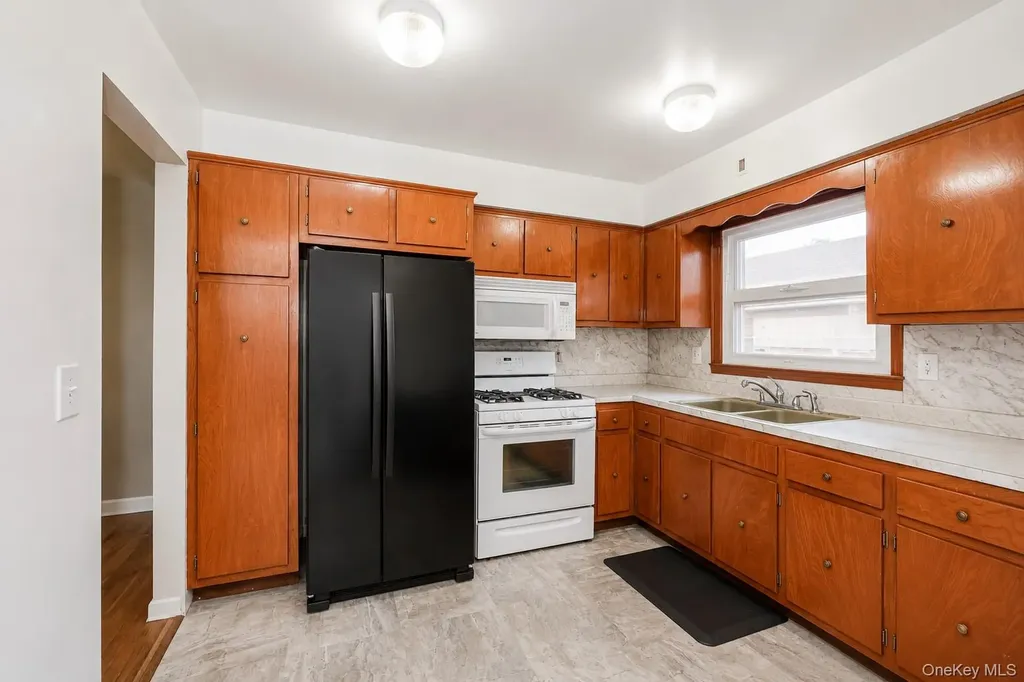 74 Highview Avenue Staten Island NY 10301