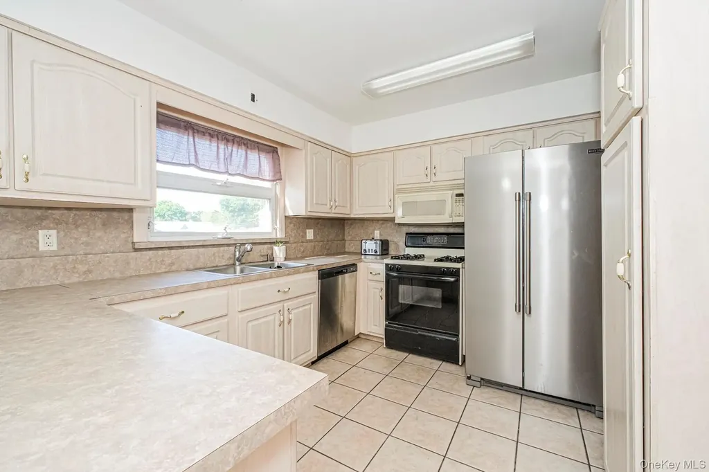 74 Highview Avenue Staten Island NY 10301