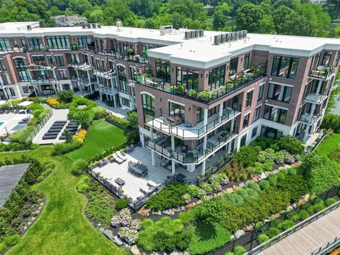 10 Shore Road Glenwood Landing NY 11547
