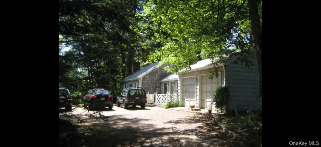 11 Mary Lane Greenvale NY 11548
