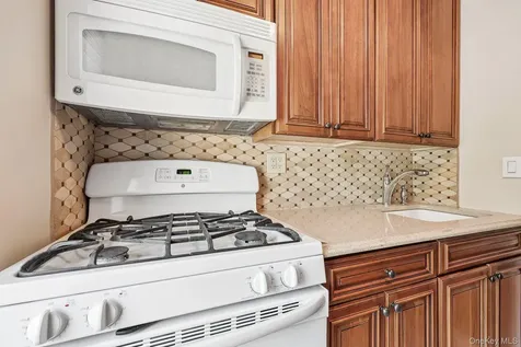 632 Palmer Road Yonkers NY 10701