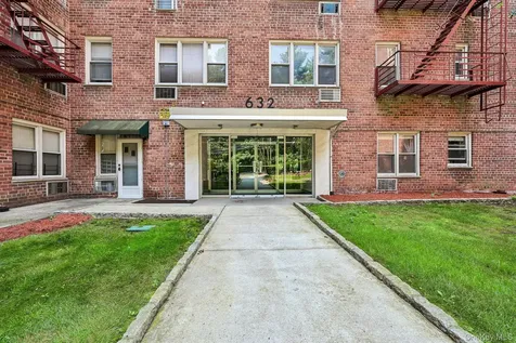 632 Palmer Road Yonkers NY 10701