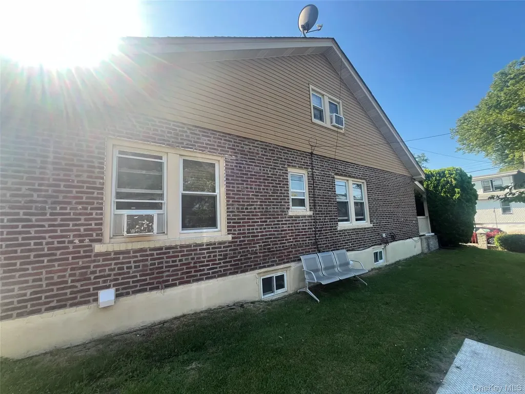 18103 145th Road Springfield Gardens NY 11413