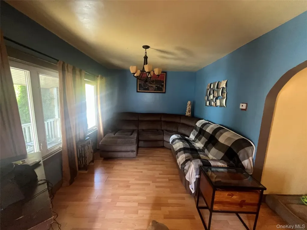 18103 145th Road Springfield Gardens NY 11413