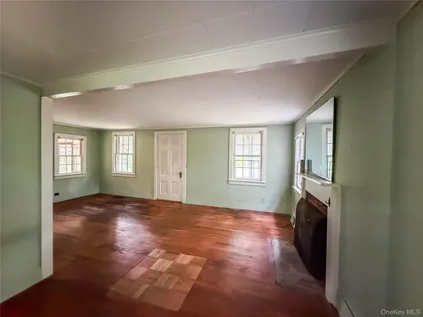 126 S Quaker Lane Hyde Park NY 12538