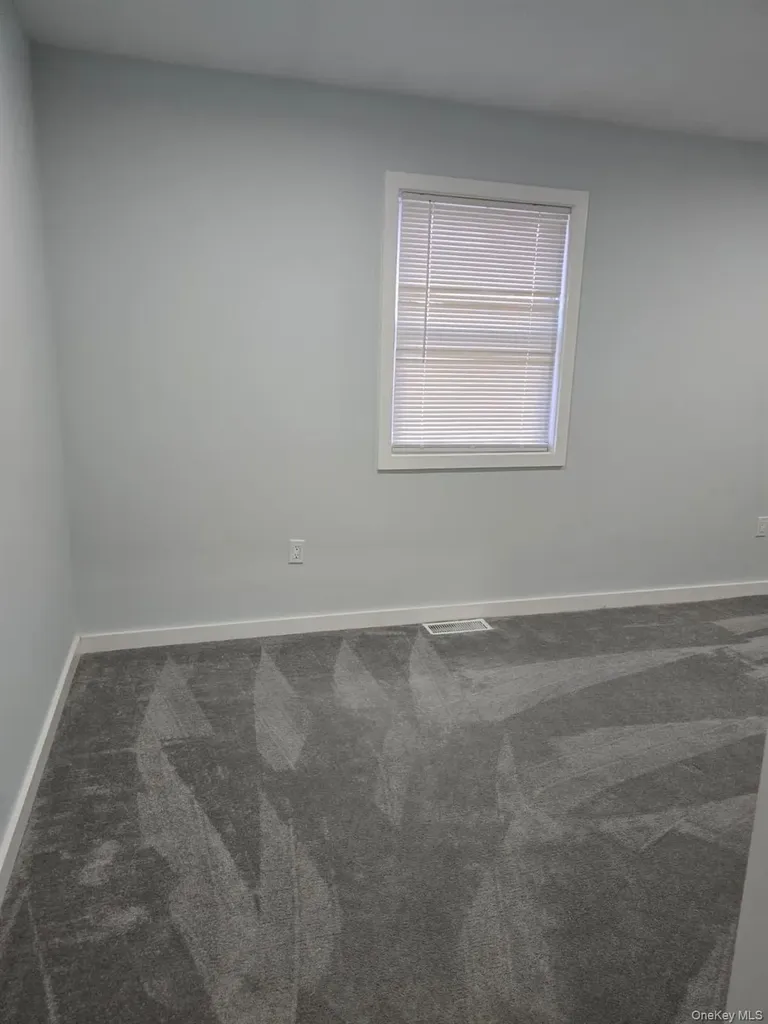 27 Hickory Avenue Farmingville NY 11738
