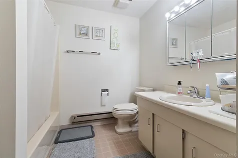 48 Overlook Commons Yorktown Heights NY 10598