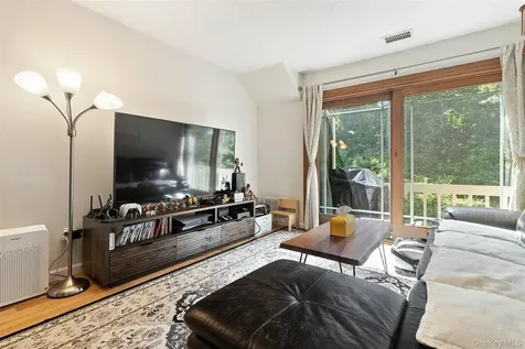 48 Overlook Commons Yorktown Heights NY 10598