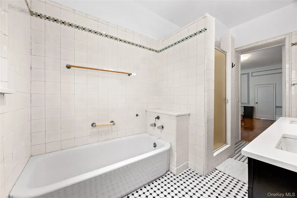 311 W 78th Street New York (manhattan) NY 10024