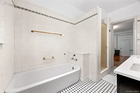 311 W 78th Street New York (manhattan) NY 10024
