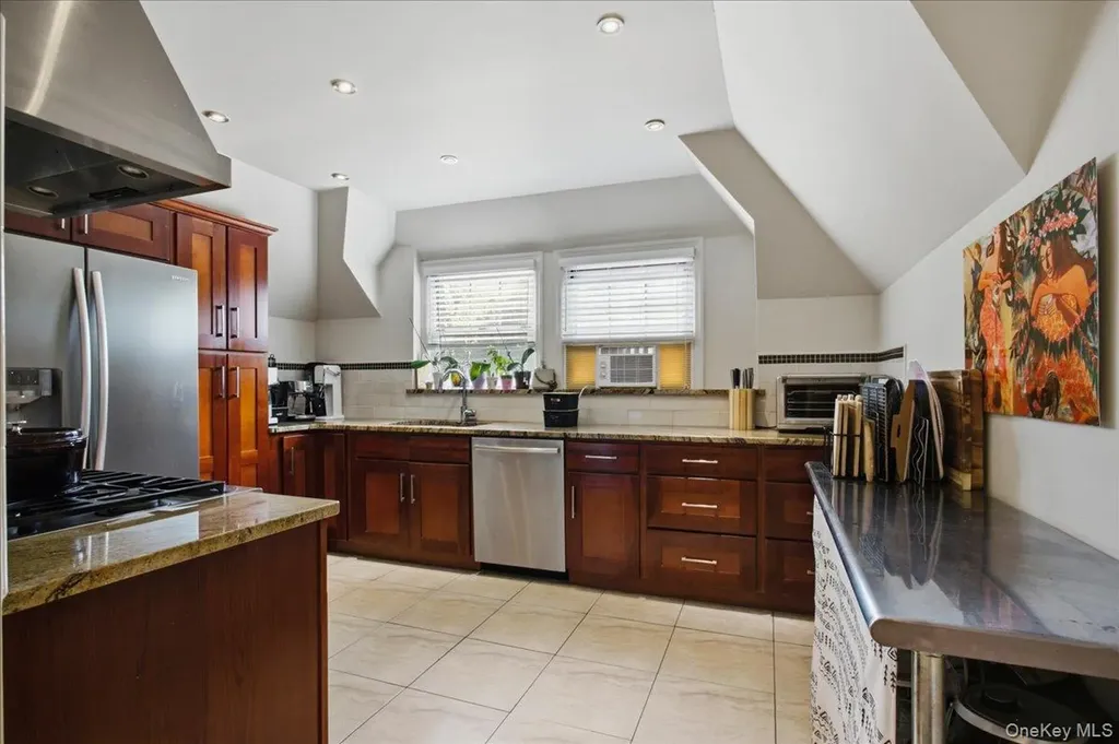 13 Campus Place Scarsdale NY 10583