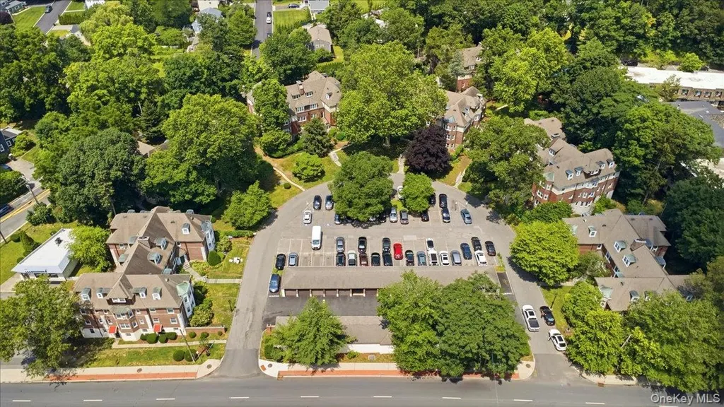 13 Campus Place Scarsdale NY 10583