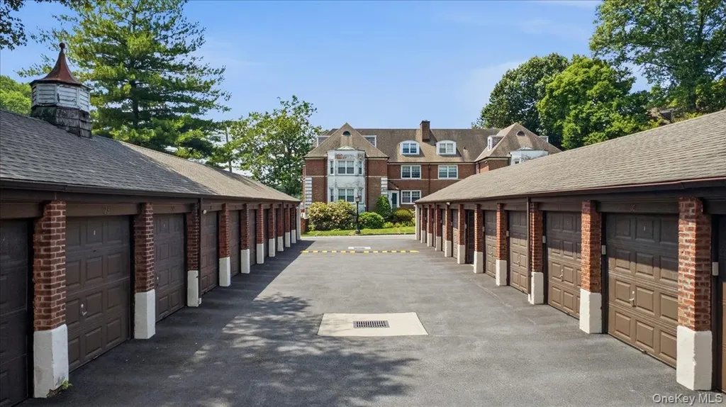 13 Campus Place Scarsdale NY 10583