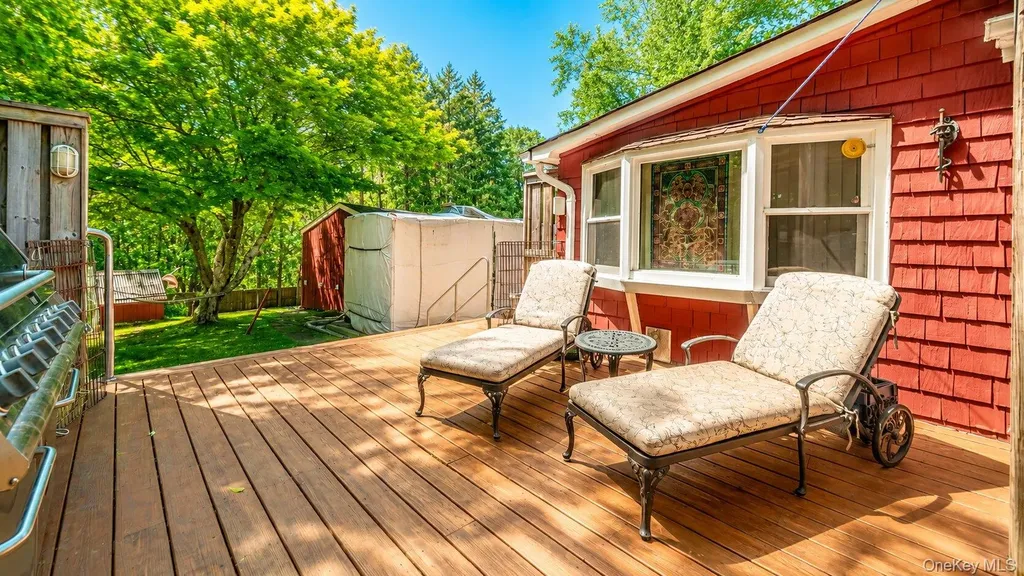 16 Yaphank Middle Island Road Middle Island NY 11953