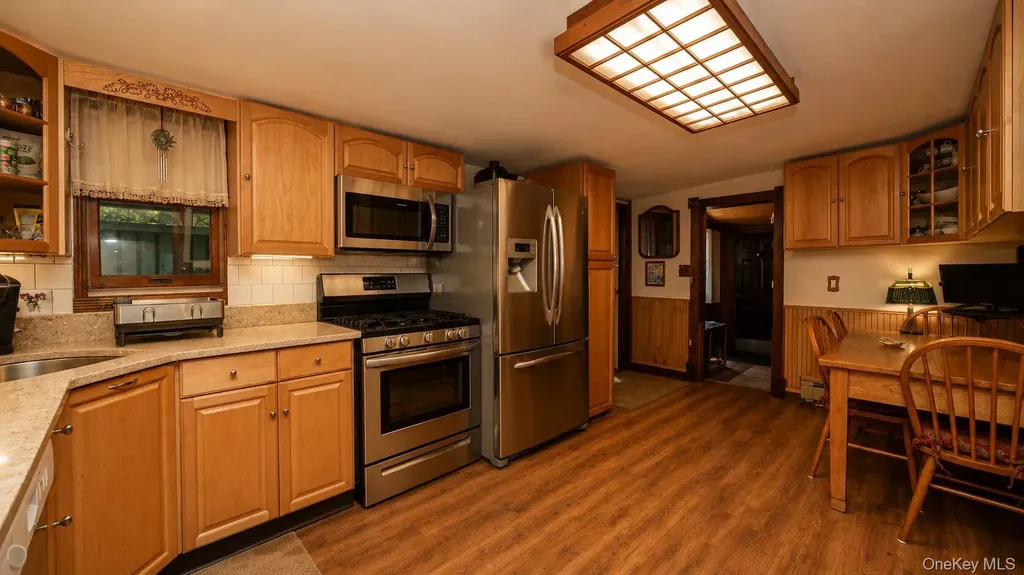 16 Yaphank Middle Island Road Middle Island NY 11953