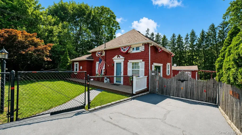 16 Yaphank Middle Island Road Middle Island NY 11953