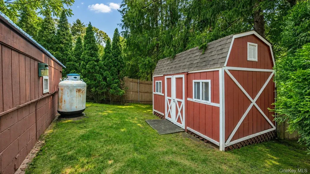 16 Yaphank Middle Island Road Middle Island NY 11953