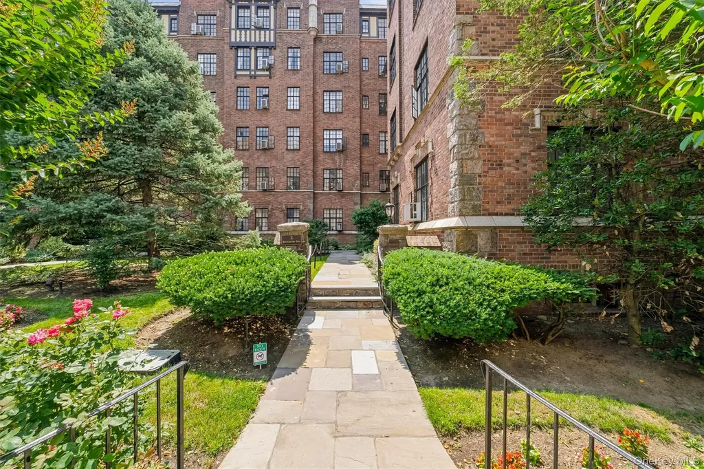 2 Westchester Avenue White Plains NY 10601