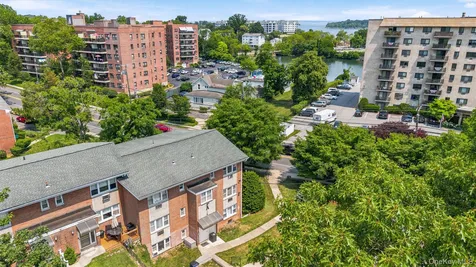 665 Pelham Road New Rochelle NY 10805