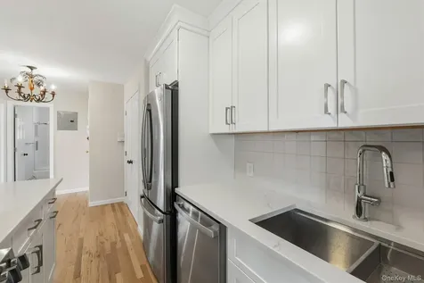 665 Pelham Road New Rochelle NY 10805