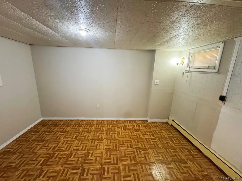11442 204th Street Saint Albans NY 11412