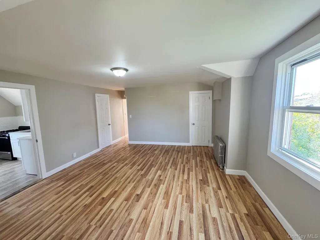 11442 204th Street Saint Albans NY 11412