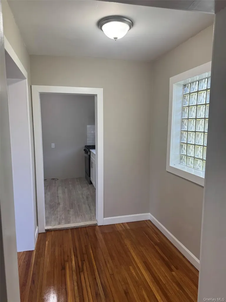 11442 204th Street Saint Albans NY 11412