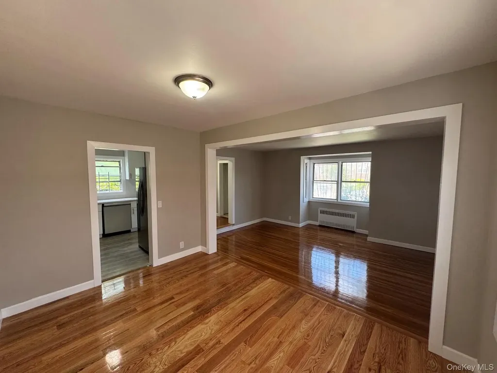 11442 204th Street Saint Albans NY 11412