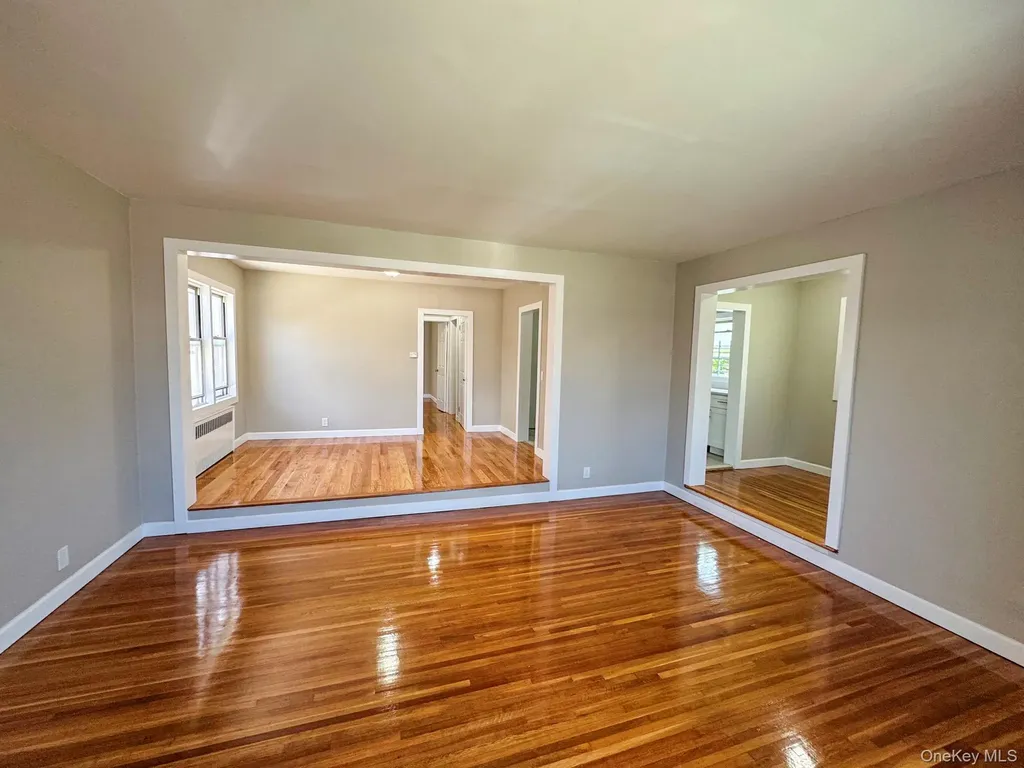 11442 204th Street Saint Albans NY 11412
