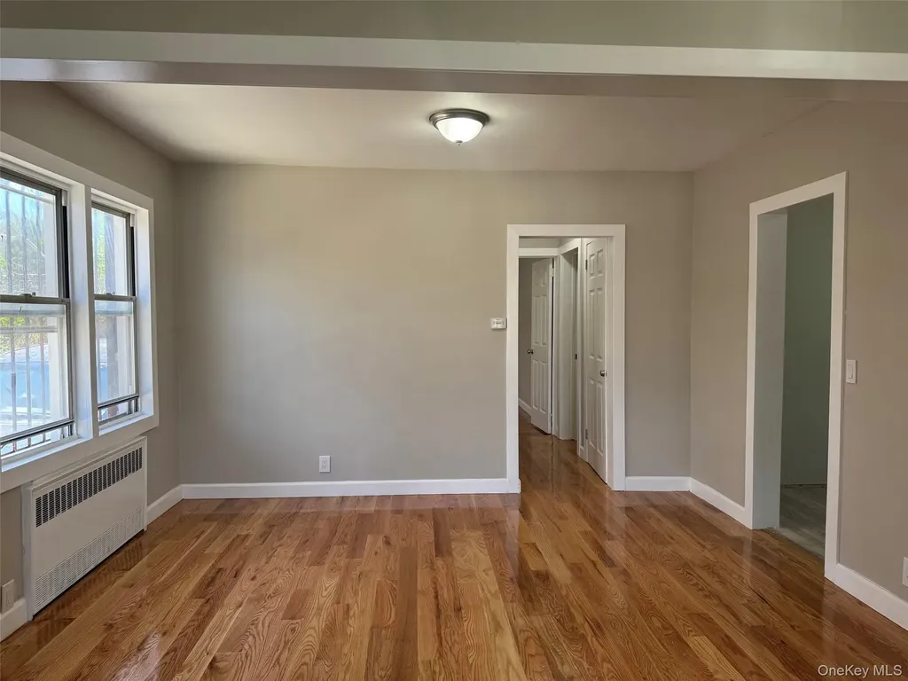 11442 204th Street Saint Albans NY 11412